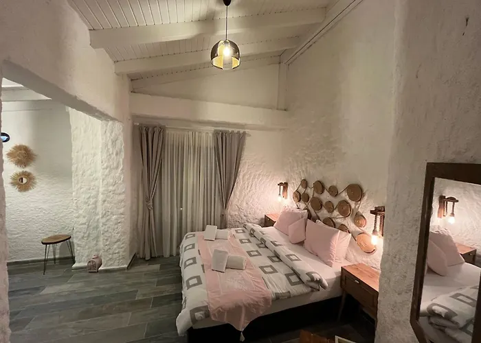 Kirlance Bed & Breakfast 4*